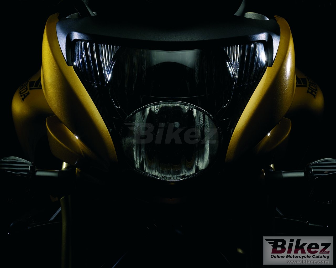 Big Honda cb600f hornet picture and wallpaper from Bikez.com